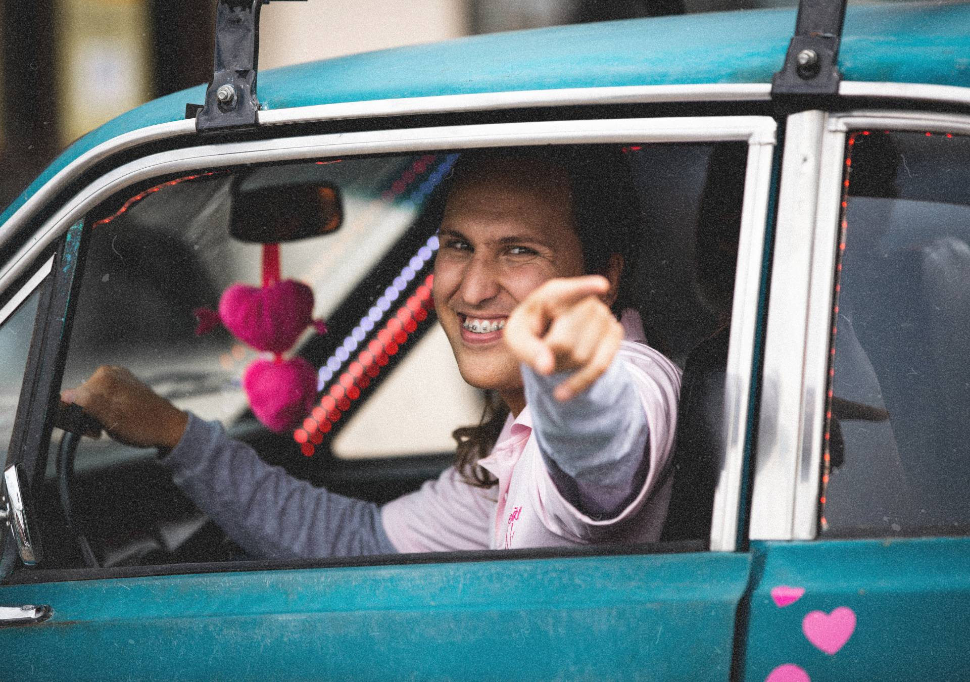 Scene from the film Coração de Neon 18