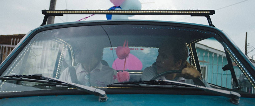 Scene from the film Coração de Neon 39