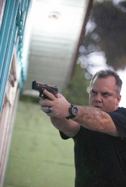 Scene from the film Coração de Neon 42