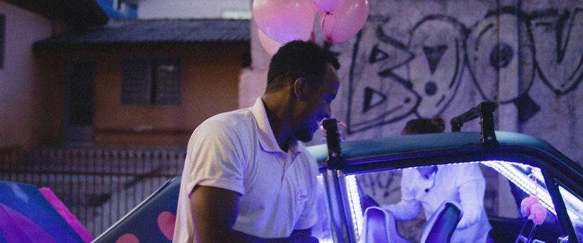 Scene from the film Coração de Neon 52