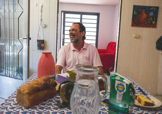 Scene from the film Coração de Neon 57