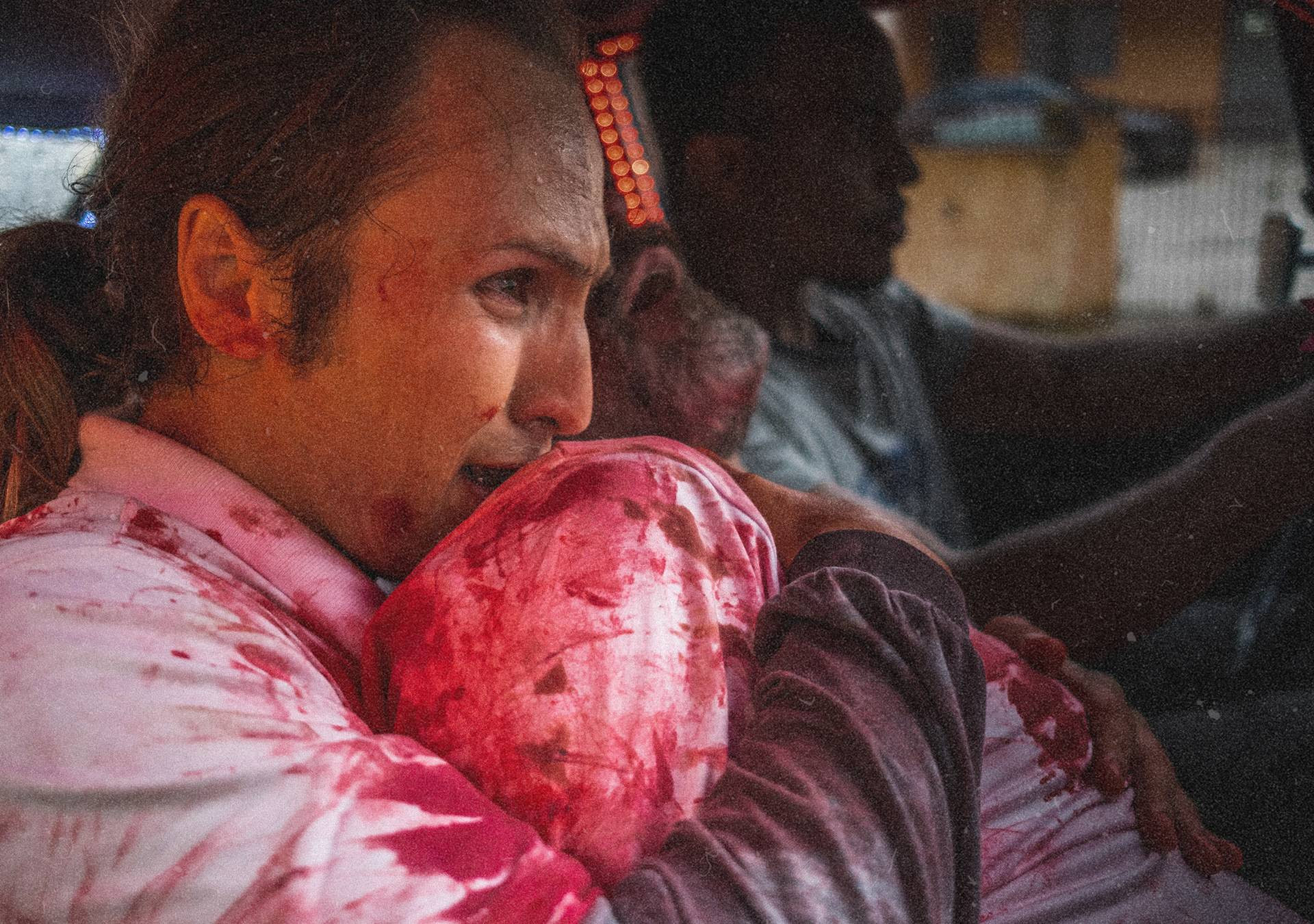 Cena do filme Coração de Neon 24