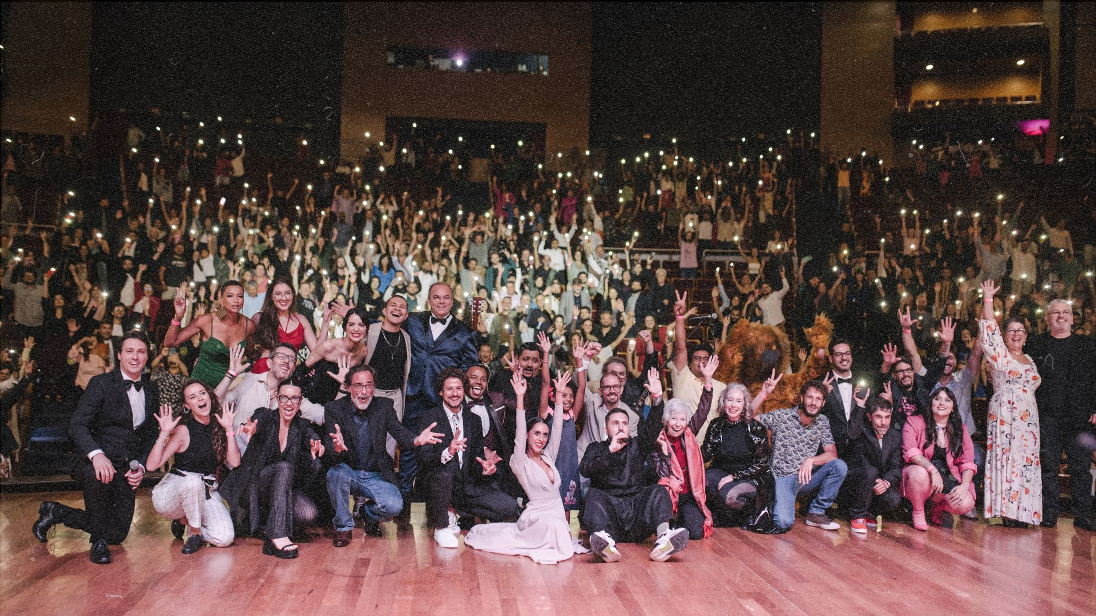 Coração de Neon - História