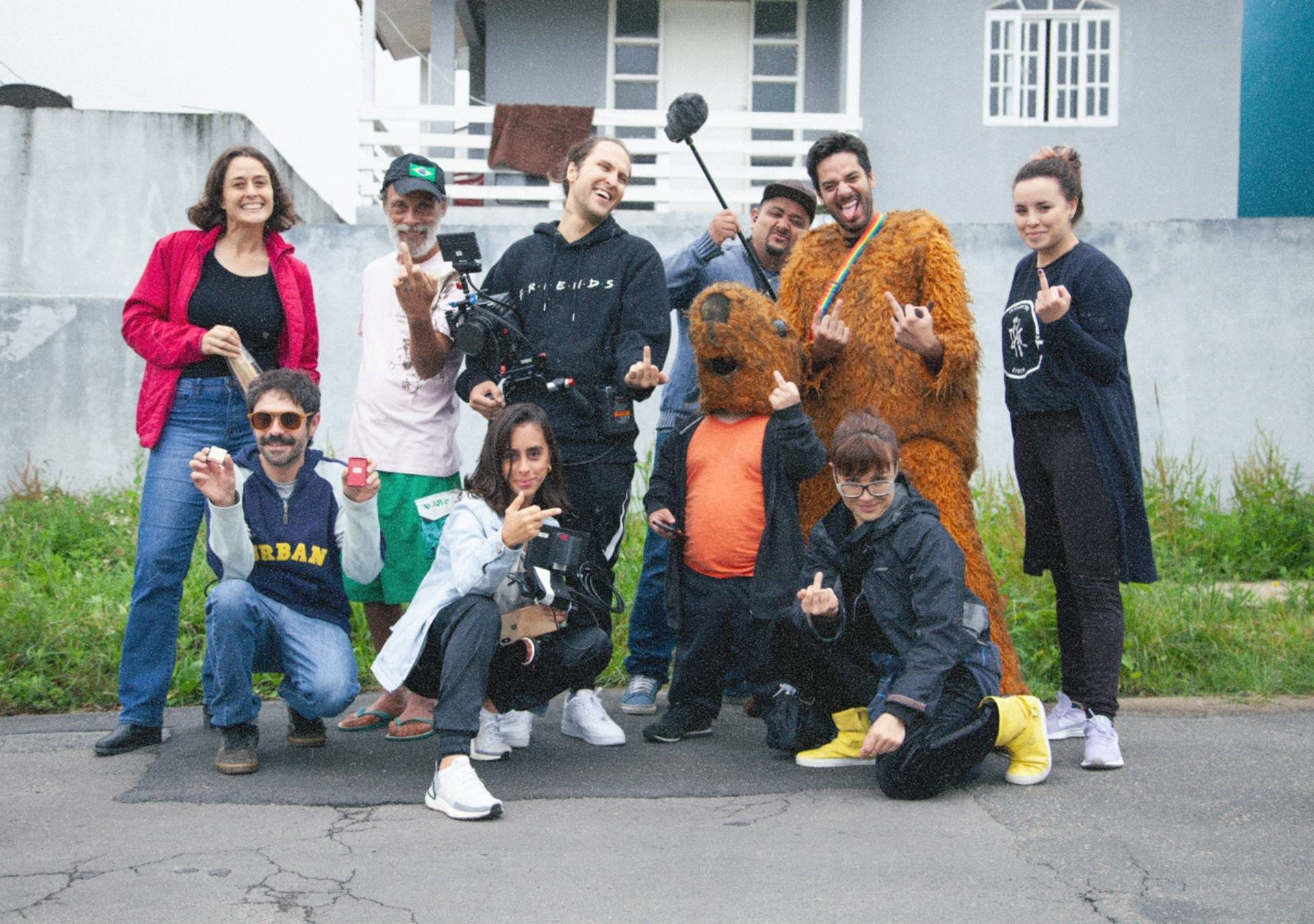 Production photo of Coração de Neon 19