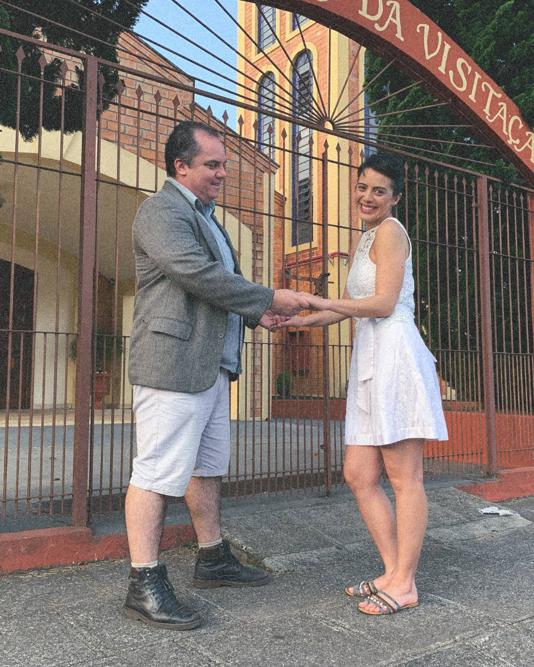 Pre-production photo of Coração de Neon 12