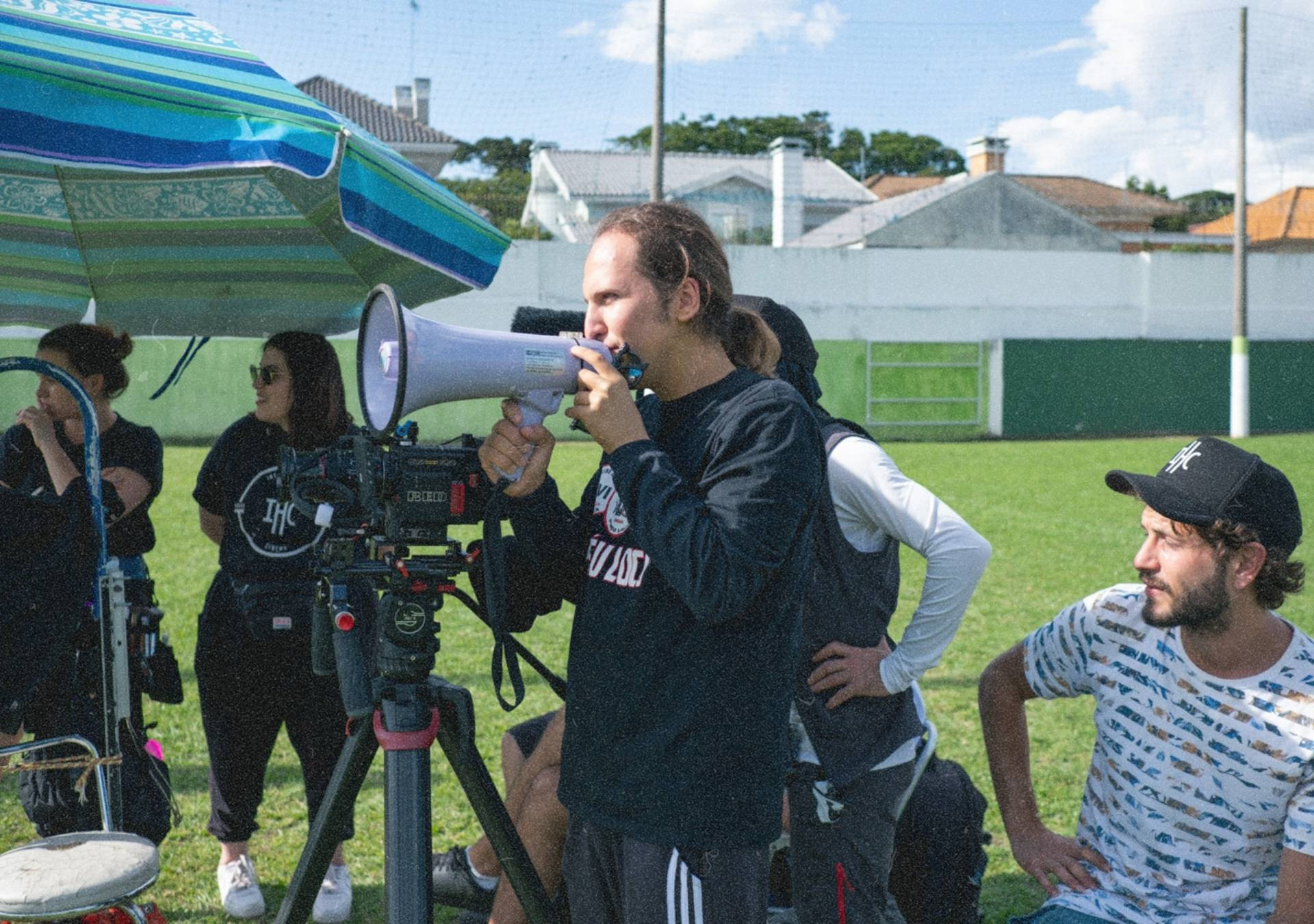 Production photo of Coração de Neon 15