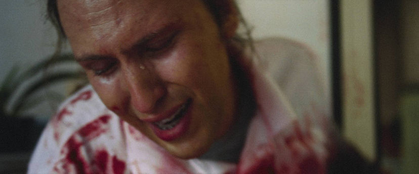 Cena do filme Coração de Neon 60