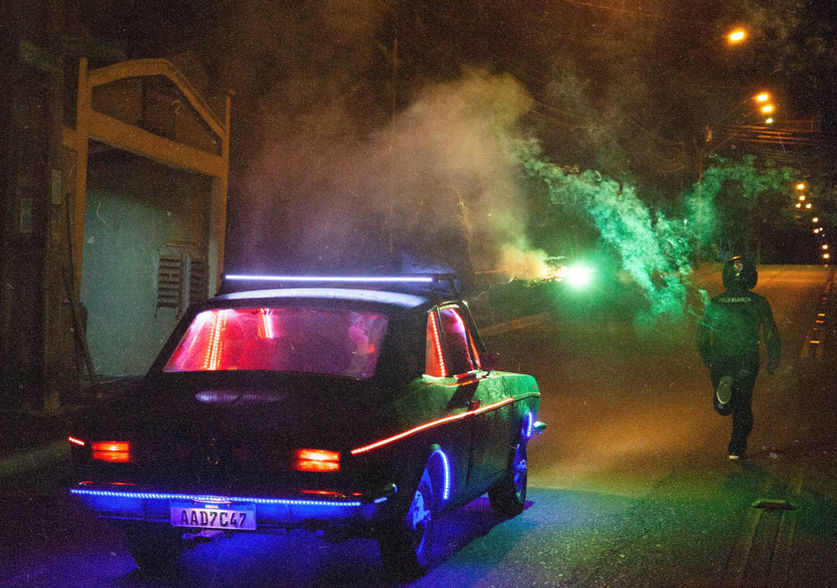 Escena de la película Coração de Neon 51