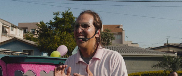Escena de la película Coração de Neon 66